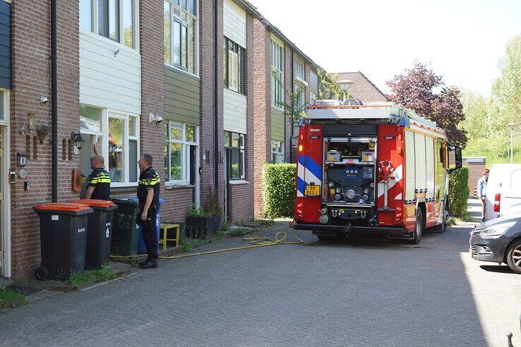 Brand onder dakpannen bij werkzaamheden