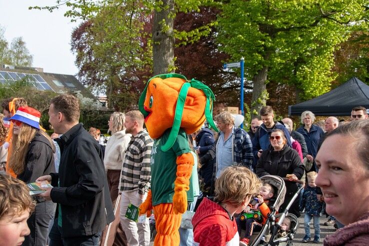 Koningsdag IJsselmuiden: een feestelijke dag vol traditie, muziek en gezelligheid