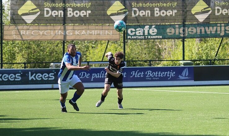 KHC vs. CSV Apeldoorn: Een wedstrijd vol strijd, pech en omstreden momenten