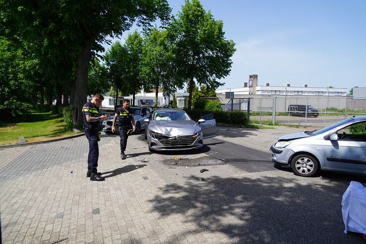 Frontale aanrijding op de Gasthuisdijk