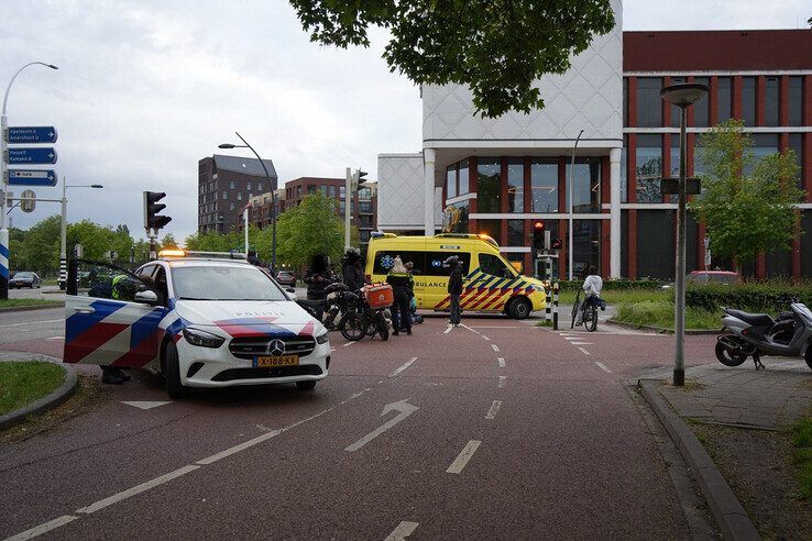 Fatbike en scooter botsen op kruispunt bij Katerdijk