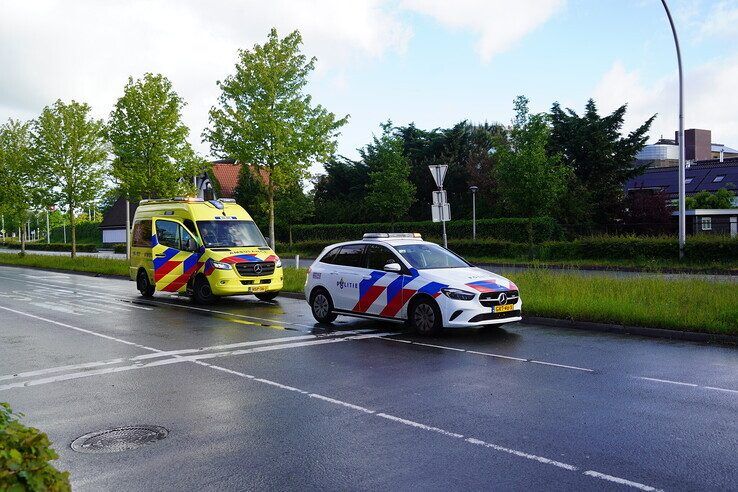 Snorfietser onderuit bij kruising in Zwolle