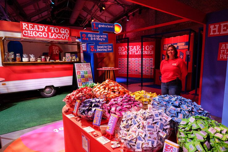 Tony Chocolonely opent eerste tijdelijke pop-upwinkel in Zwolle