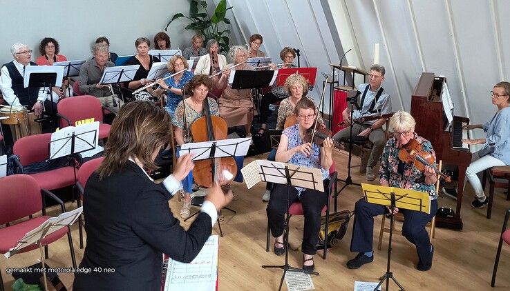 Huismuziek Zwolle speelt in Theodorakapel