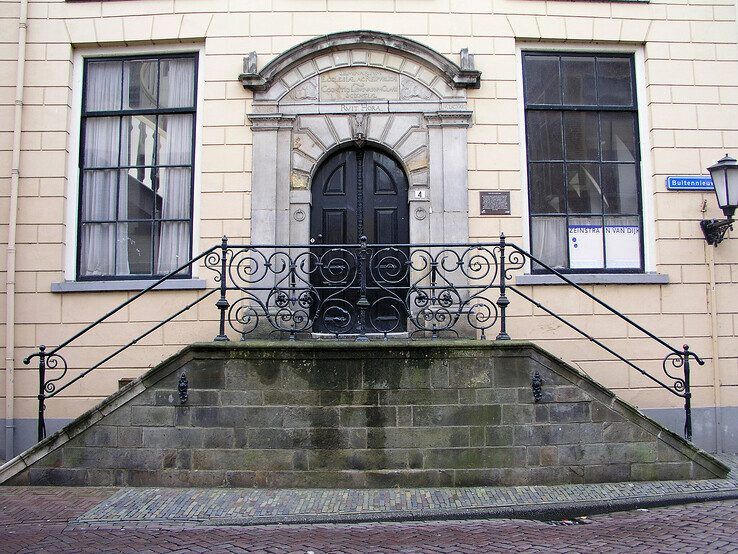 Stadswandeling belicht religieuze geschiedenis van Kampen