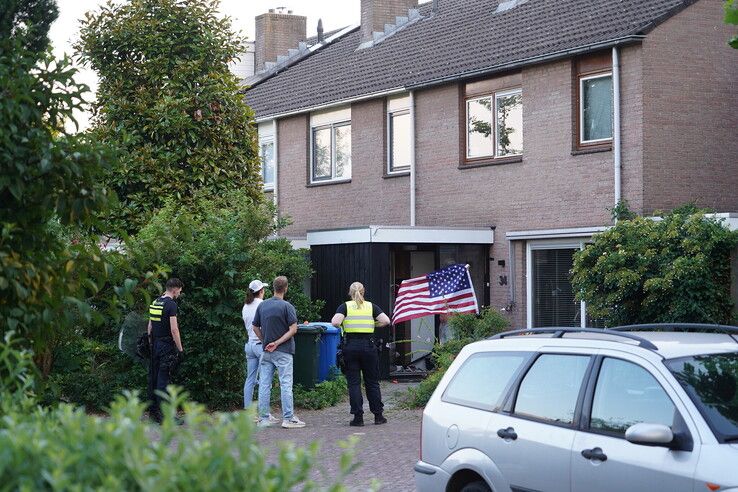 Politieactie bij woning in Berkum na melding over overlast