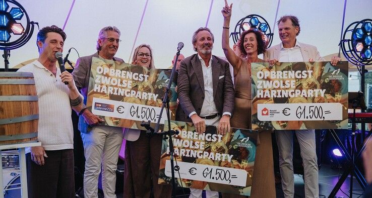 Recordopbrengst van 184.500 euro bij Zwolse Haringparty
