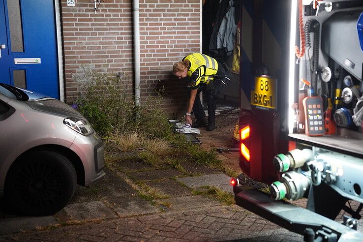 Mogelijk explosief bij woning
