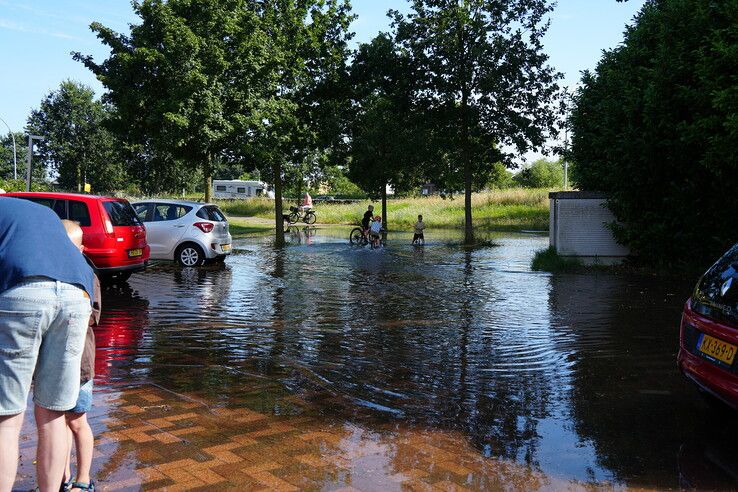 157 huishoudens zonder water na leidingbreuk aan de Voorsterweg