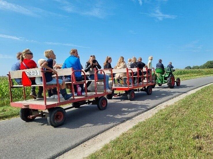 Tussen Kunst & Kitsch en jubileum Stadsboerderij tijdens Oogstdag Kampereiland
