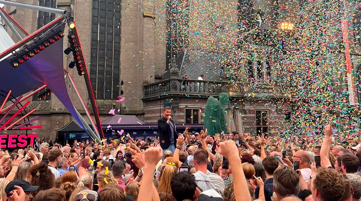 Eén groot spektakel: Muziekfeest op het Plein zet Zwolle compleet op de kop