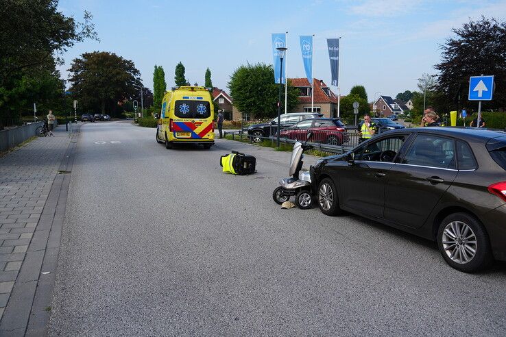 Scootmobielbestuurder gewond bij aanrijding