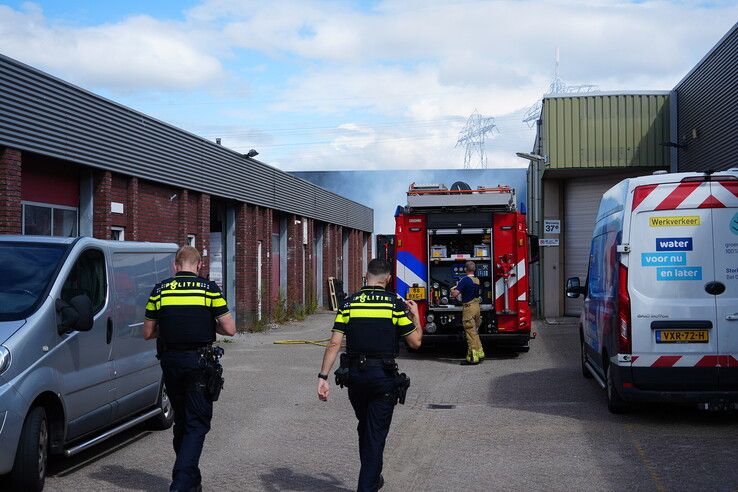 Afvalbrand loopt uit de hand bij bedrijf aan Marconistraat