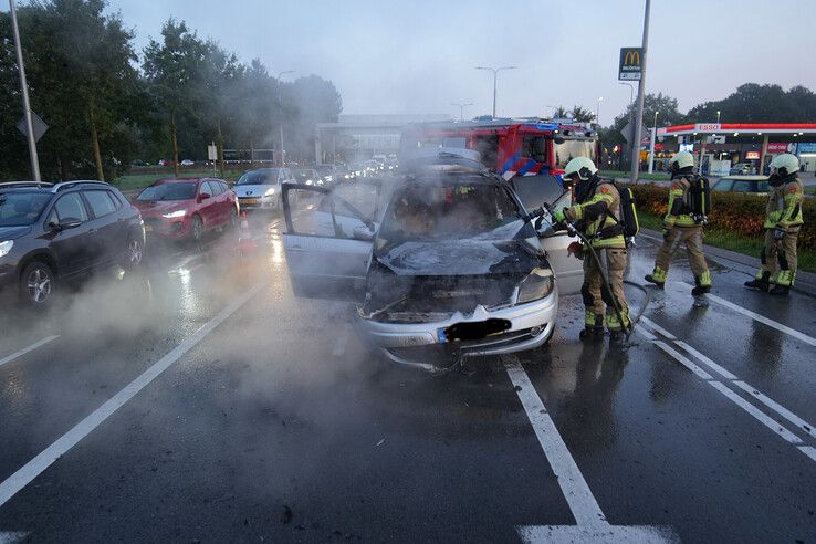 Auto in brand op Ceintuurbaan  zorgt voor hinder tijdens ochtendspits