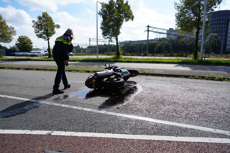 Aanrijding tussen auto en motor