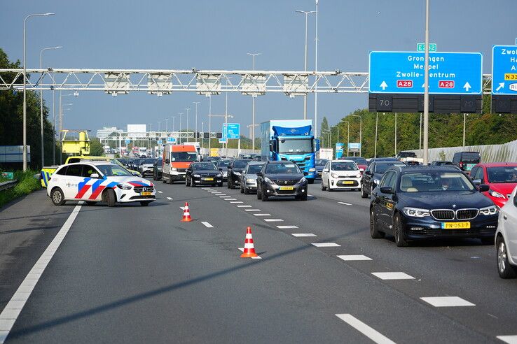 Kop-staartbotsing op A28 zorgt voor flinke file richting Amersfoort