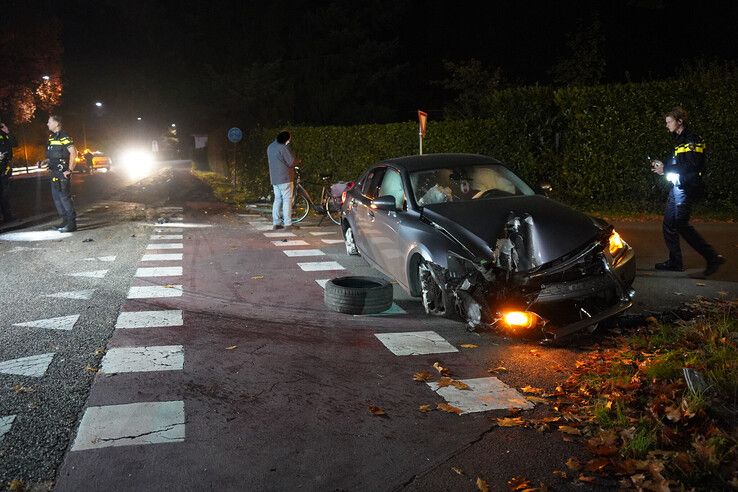 Flinke schade bij ongeval tussen twee voertuigen