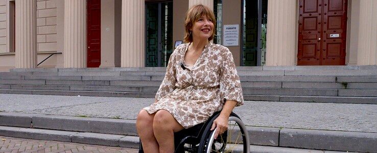 Gerda zit al 53 jaar in een rolstoel: Zwolle werd nauwelijks toegankelijker