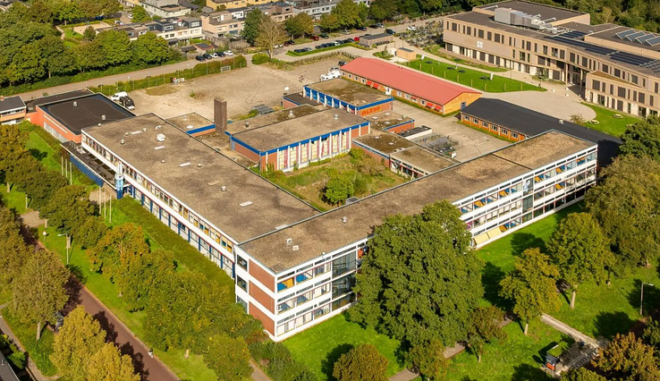 Wonen waar je vroeger les kreeg? Zwolle wil honderd appartementen in deze oude school